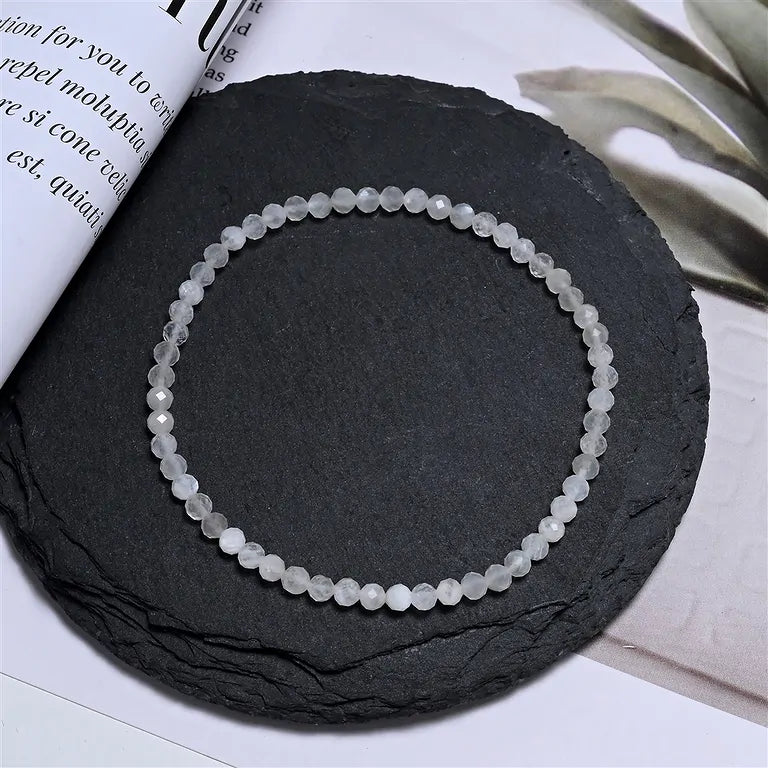 Labradorit (weiß)-Armband – 3 mm Kugeln facettiert