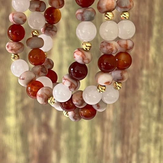 Weißer Mondstein mit Seidenjaspis und Carneol - Armband