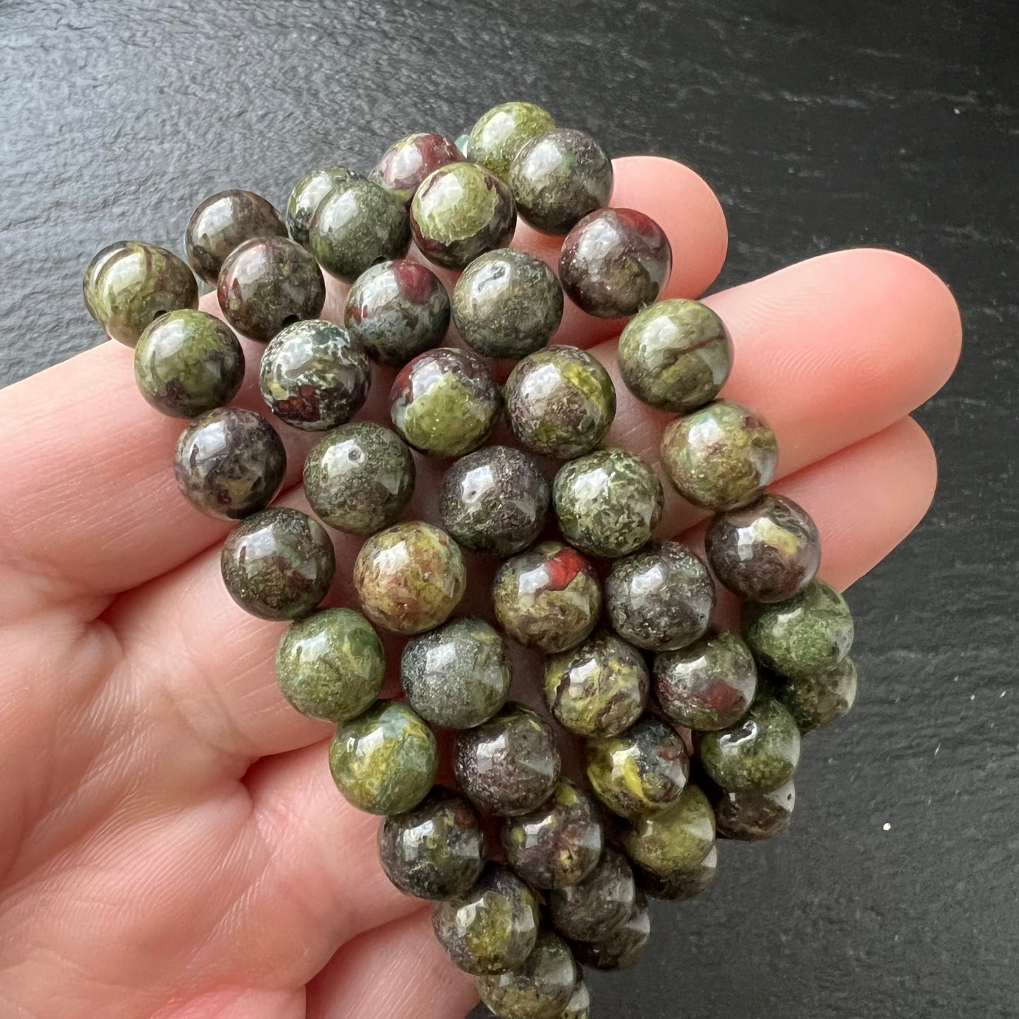 Drachenblutstein – Armband der Stärke & Transformation - 8mm