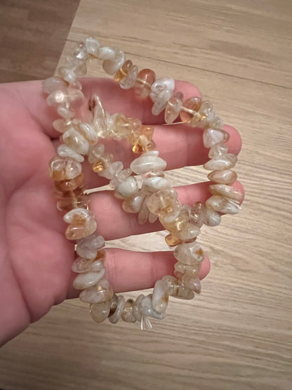 Geschenkset "Perlen der Natur" mit 1x PLUM TEA DREAM Fruchtaufstrich 100 Gramm und 1x ein Rutilquarz Splitterarmband