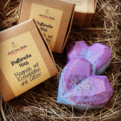 Magnolie mit Rosenblüten und Glitzer