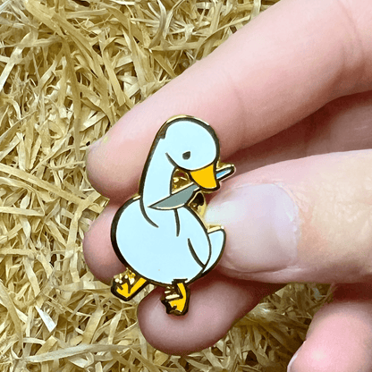 Pin - Gans mit Messer - Sweet Home Abiata