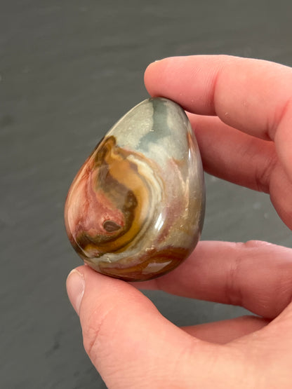 Ei aus Ozeanjaspis - wählbare Größe