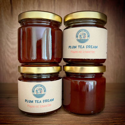 Geschenkset "Perlen der Natur" mit 1x PLUM TEA DREAM Fruchtaufstrich 100 Gramm und 1x ein Rutilquarz Splitterarmband