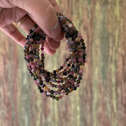 Regenbogen-Turmalin – facettierte 4 mm, 18 cm - Armband