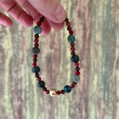 Moosachat, Granat, rotem Jaspis und vergoldeter Silberperle - Armband