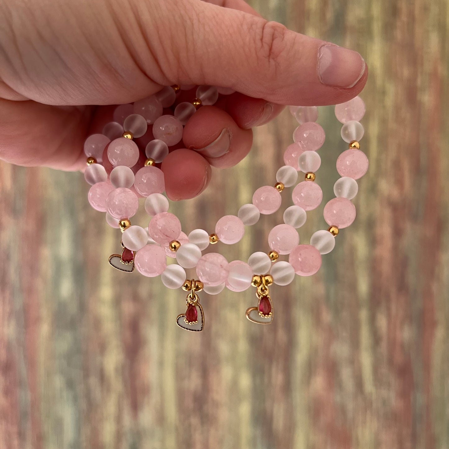 Rosenquarz & Bergkristall-Armband mit 1 Herz-und 1 Tropfenanhänger