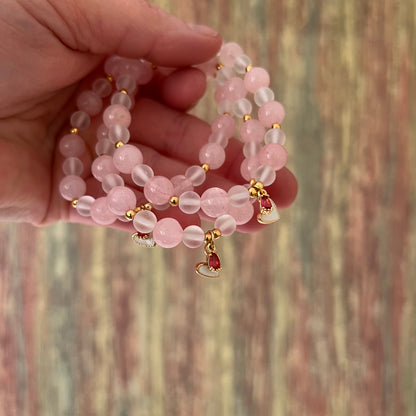 Rosenquarz & Bergkristall-Armband mit 1 Herz-und 1 Tropfenanhänger