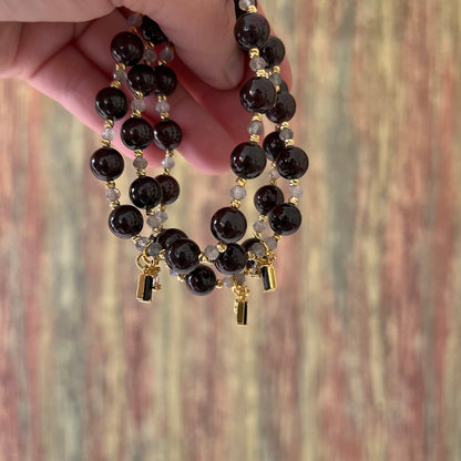 Granat & facettierter Labradorit mit 2 Steinanhängern - Armband