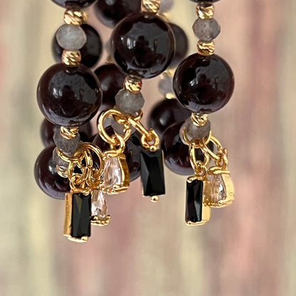 Granat & facettierter Labradorit mit 2 Steinanhängern - Armband