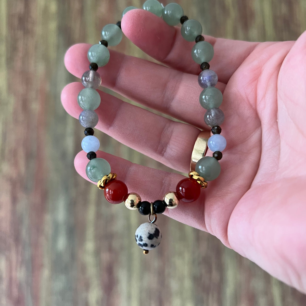 Loid - Inspiriert von "Spy x Family" - Perlenarmband