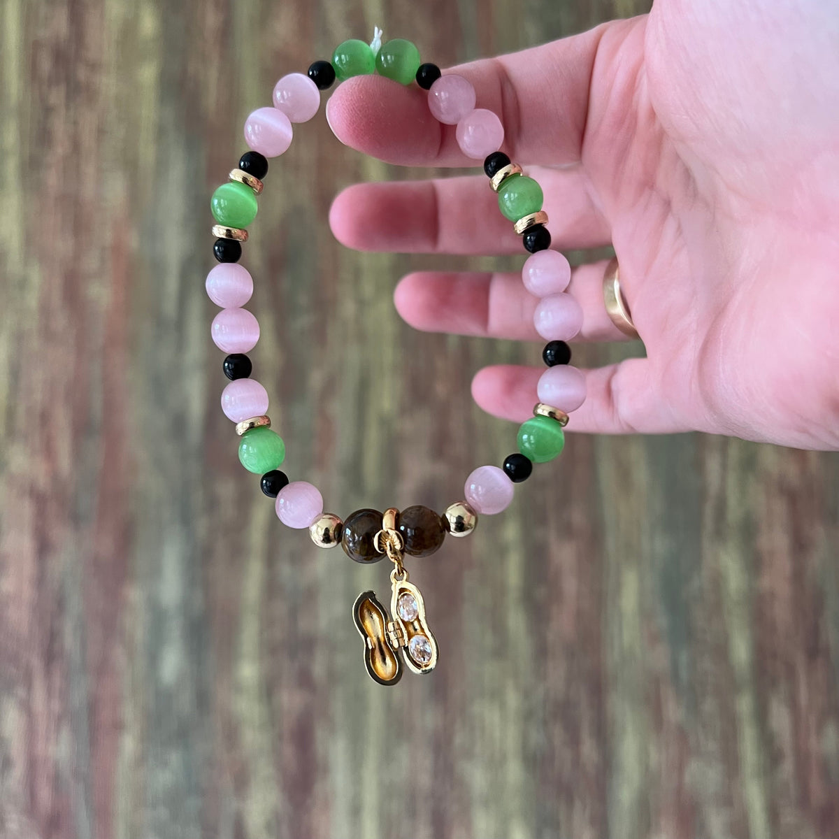 Anya - Inspiriert von "Spy x Family" - Perlenarmband