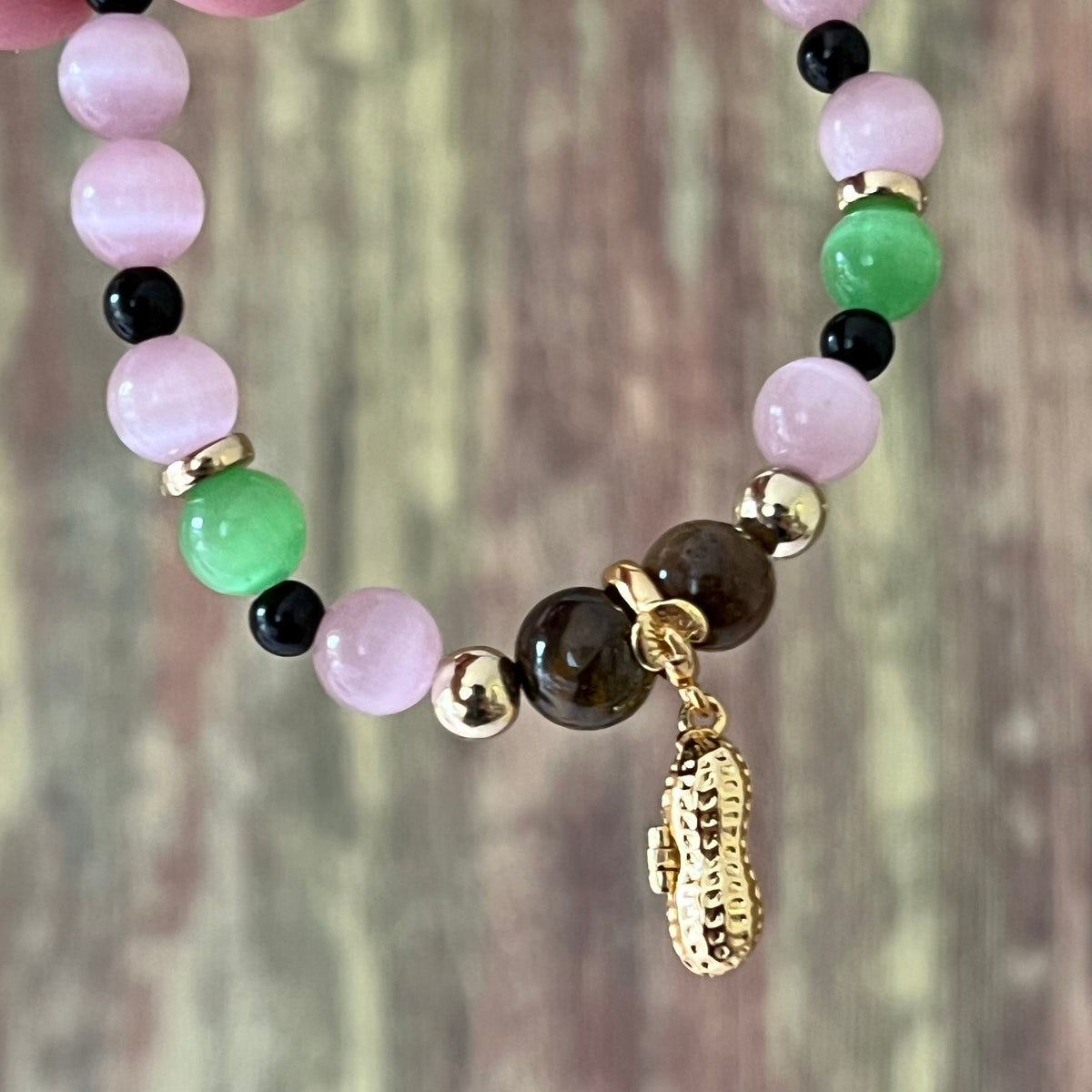 Anya - Inspiriert von "Spy x Family" - Perlenarmband