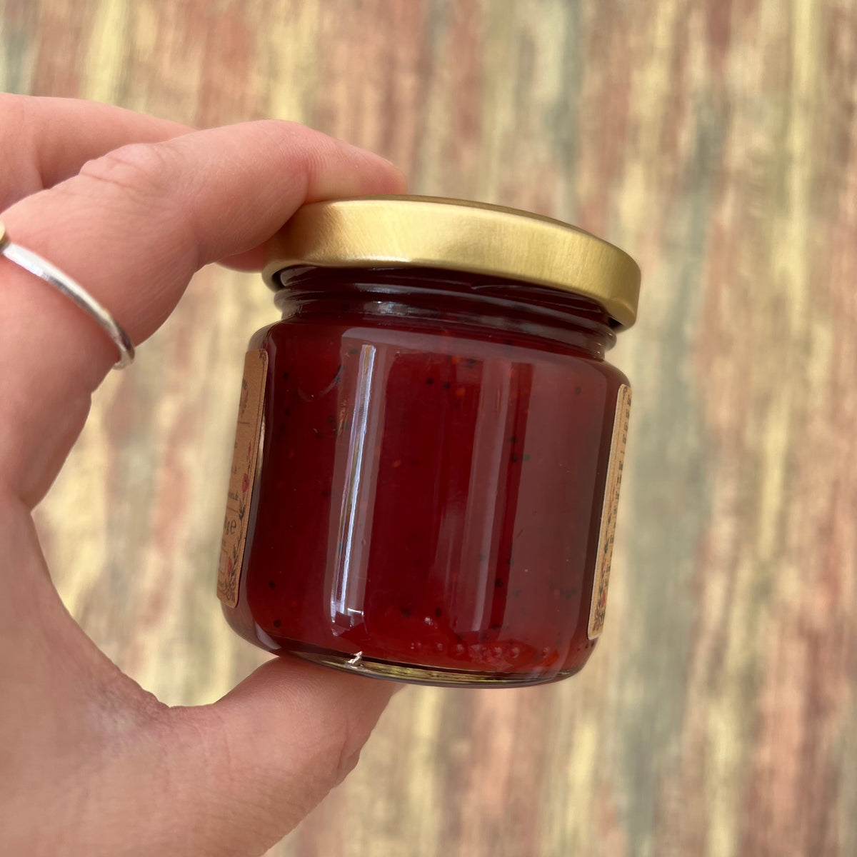 Erdbeere Tonkabohne mit Mohn - Fruchtaufstrich 100 Gramm
